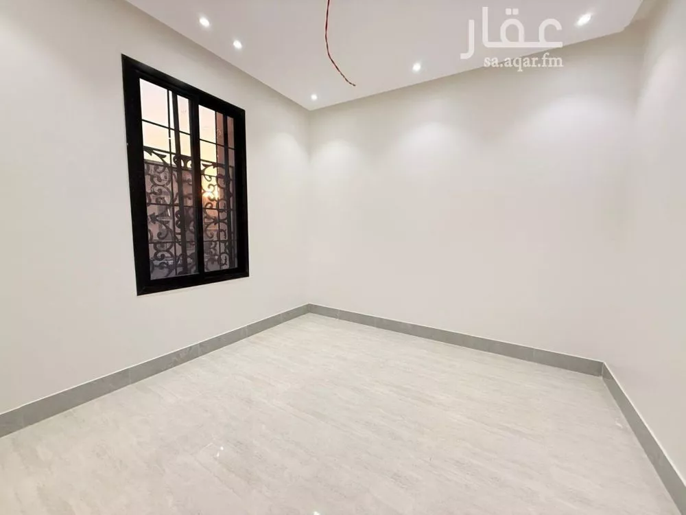 4 bedroom apartment in Okaz, Riyadh 5