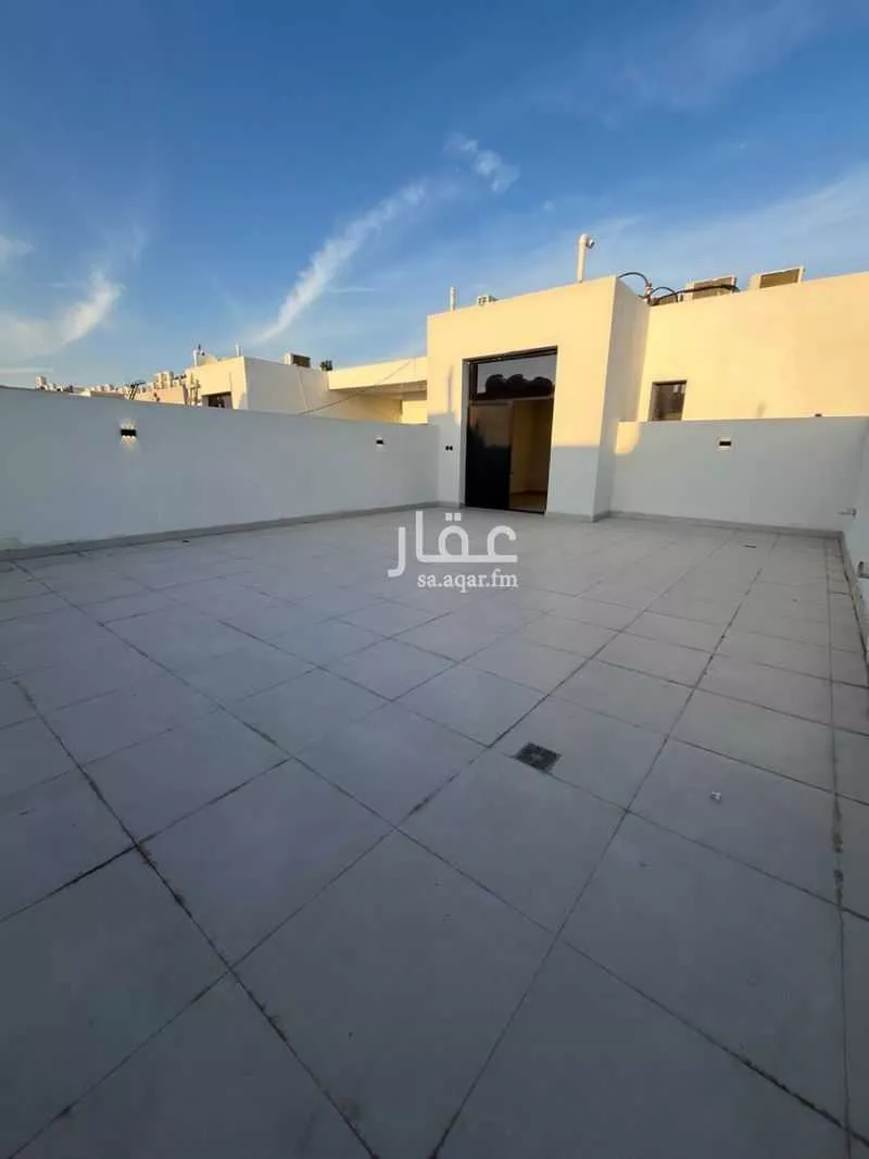 شقة 4 غرف في السيف 1