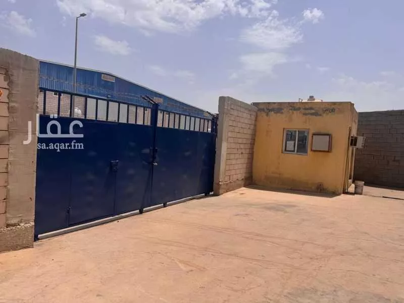 24233 sqm warehouse in Al Wadi 5