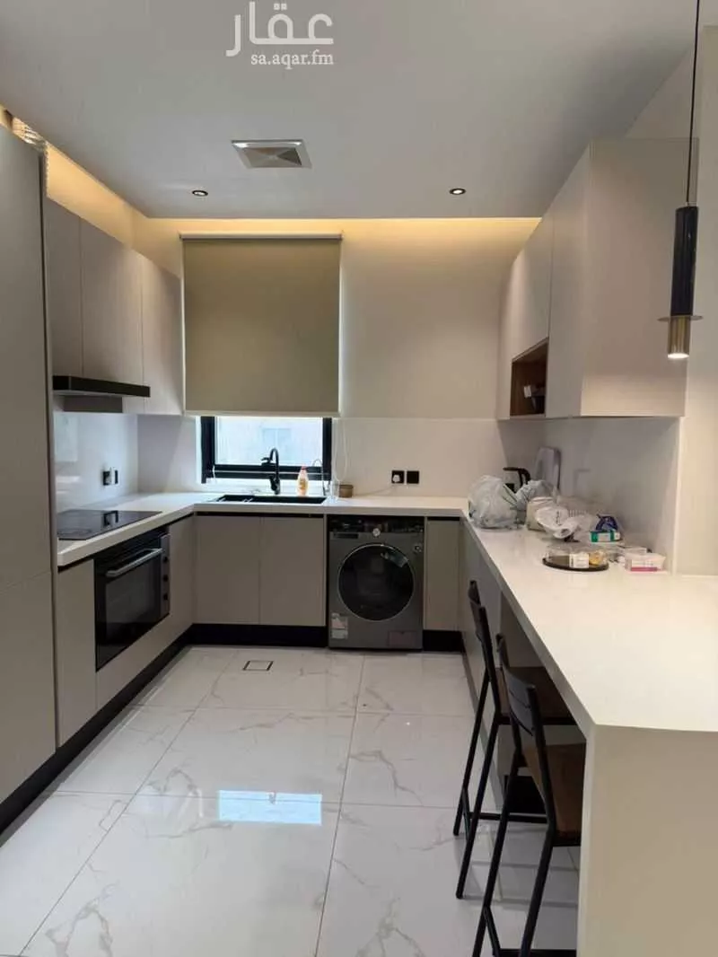 شقة 4 غرف في الحمرا 3