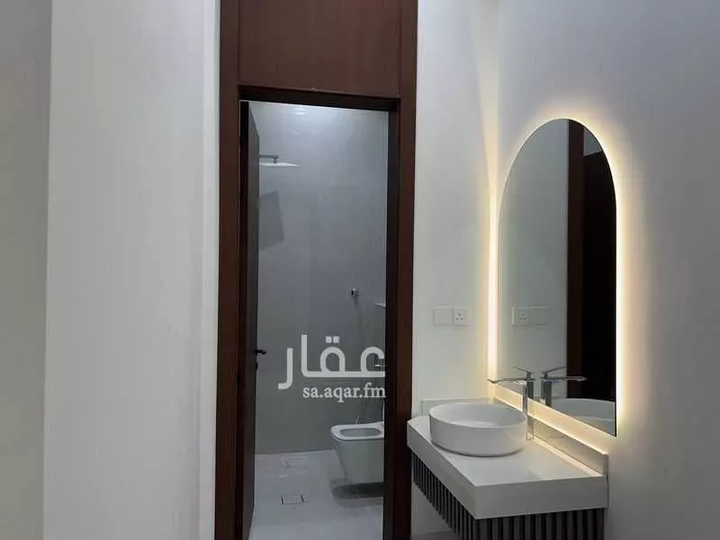 فيلا 7 غرف في الجنادرية 1