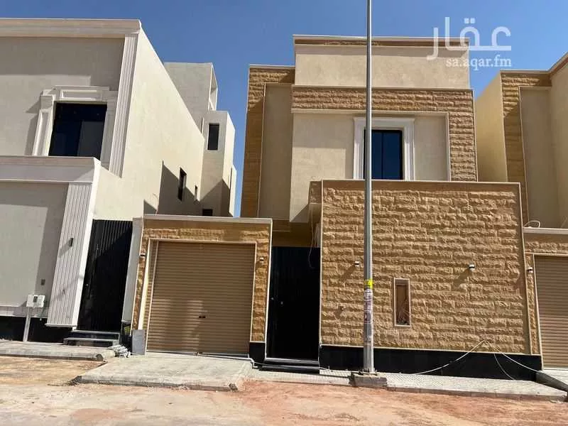 فيلا 7 غرف في الجنادرية 1