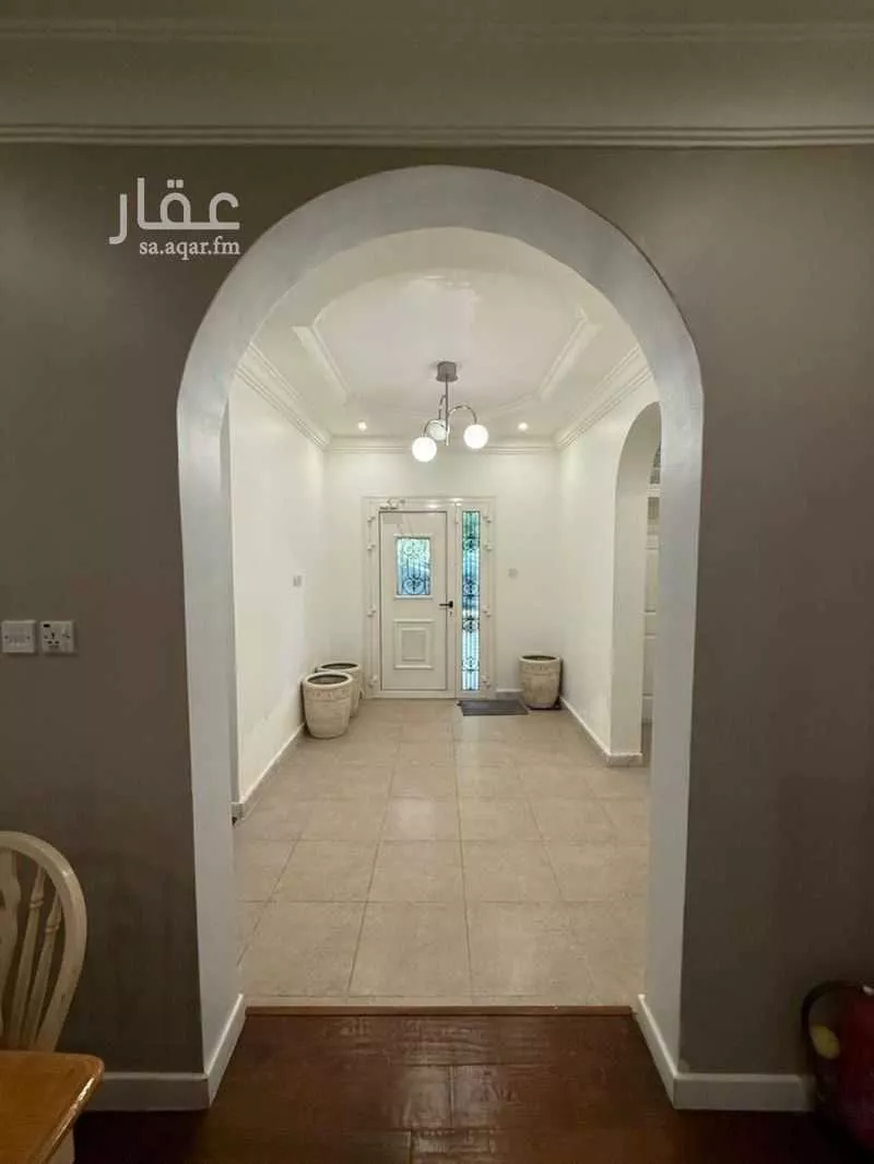 فيلا 8 غرف في القشلة 3