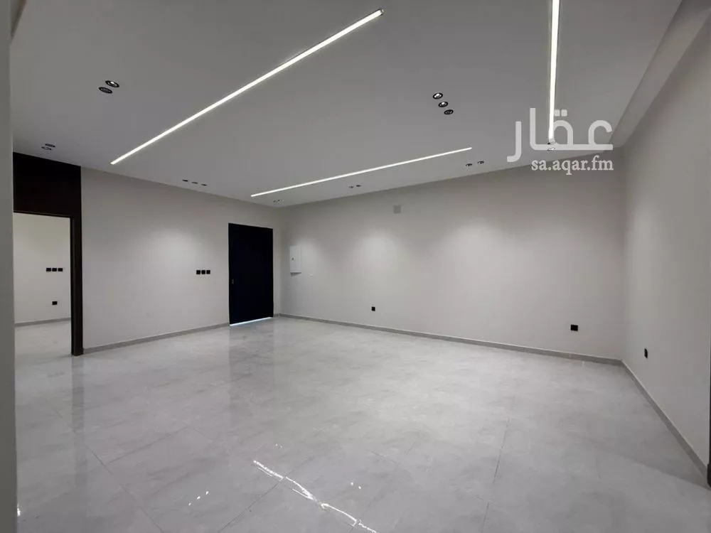 3 bedroom floor in Tuwaiq 5