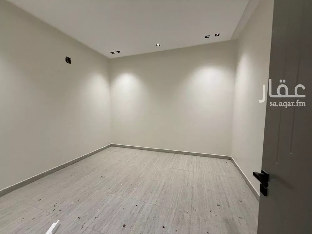 فيلا 5 غرف في طويق 2