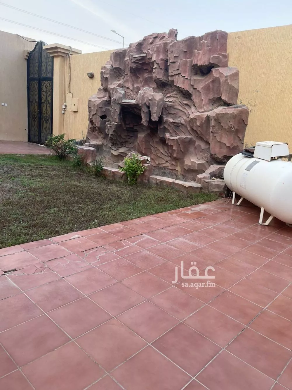 فيلا 8 غرف في الوادي 2