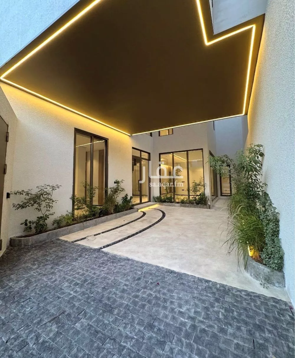 فيلا 4 غرف في العارض 2