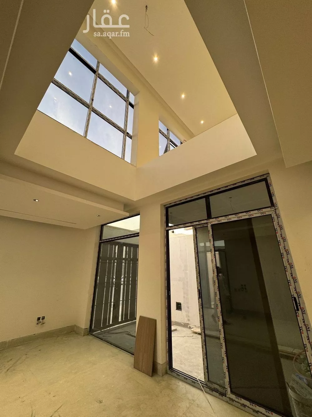 فيلا 5 غرف في العارض 5