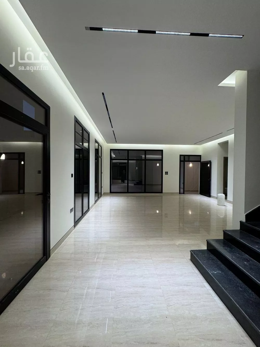 فيلا 4 غرف في النرجس 5