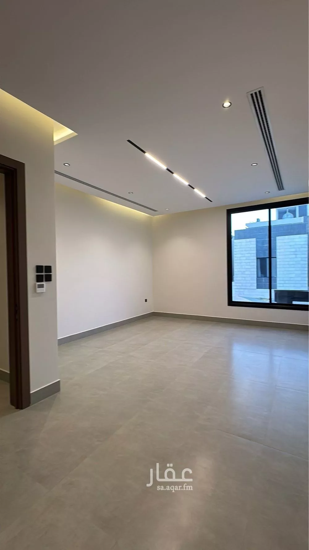 فيلا 4 غرف في العارض 1