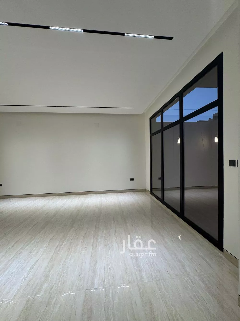 فيلا 4 غرف في النرجس 5