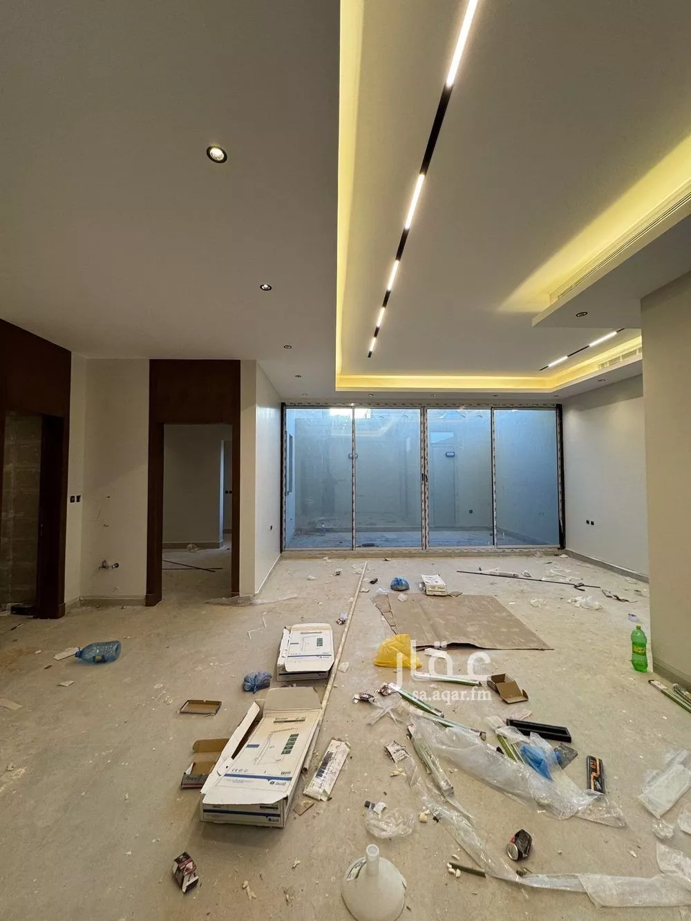 فيلا 4 غرف في العارض 2