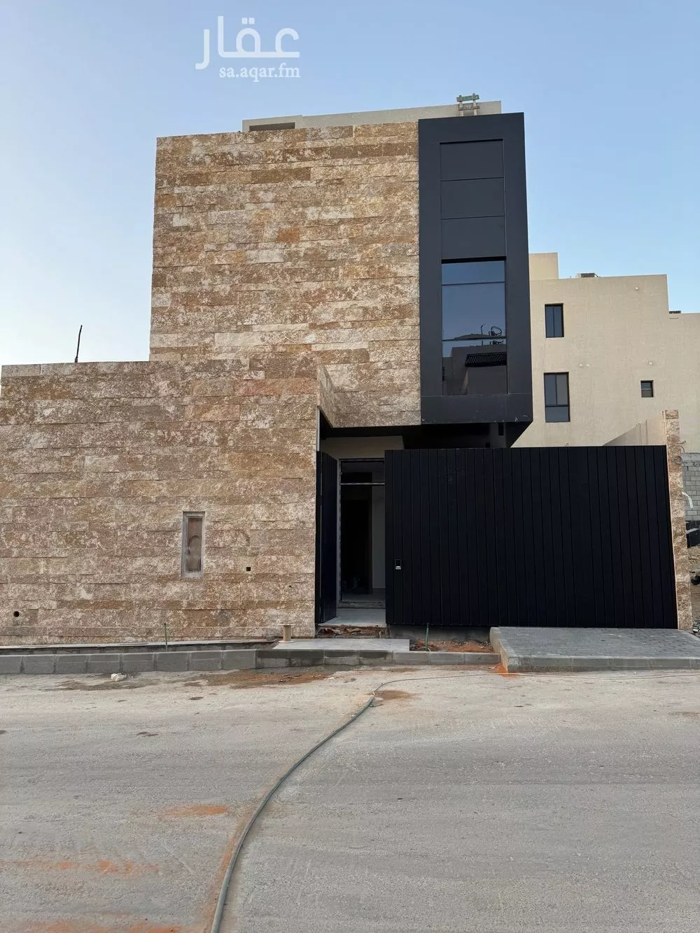 فيلا 4 غرف في النرجس 4