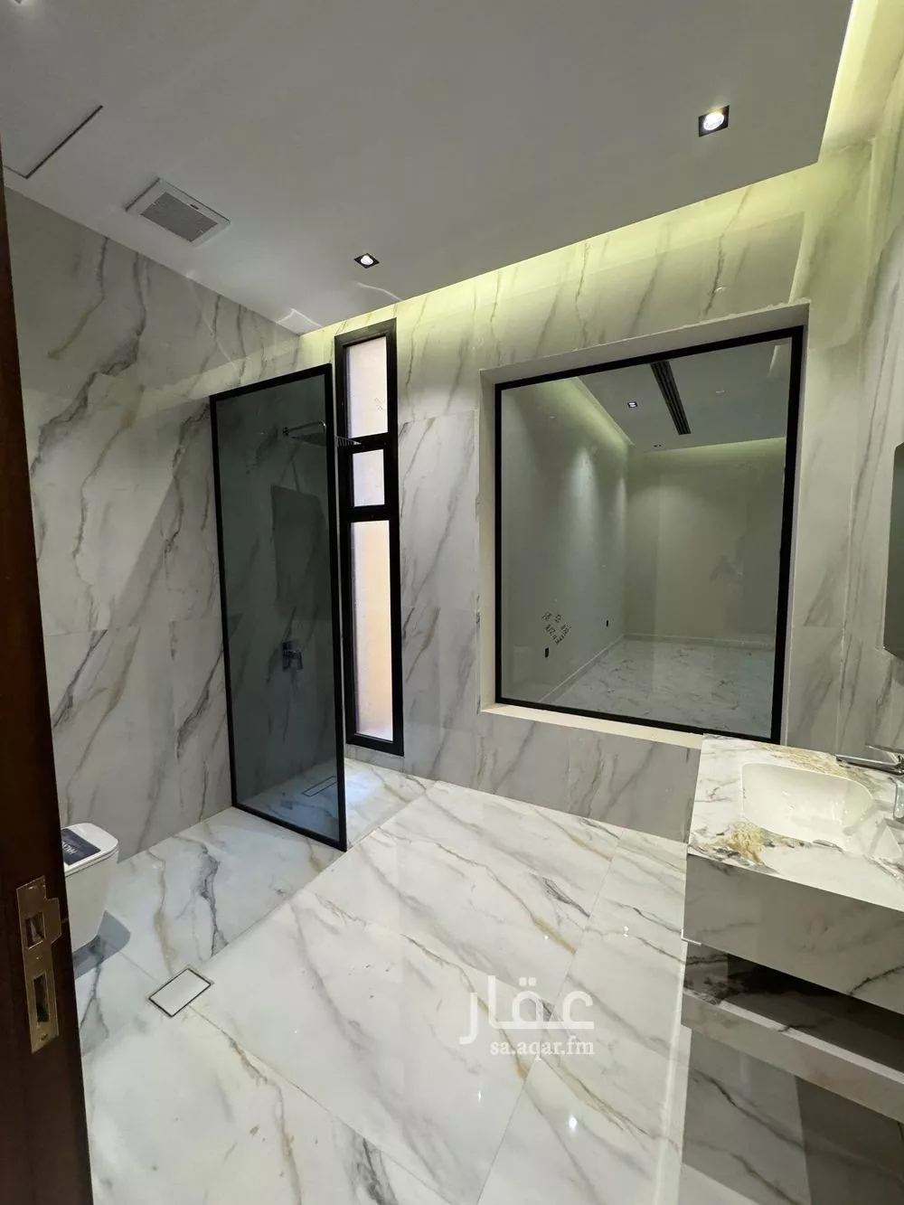 فيلا 4 غرف في النرجس 3