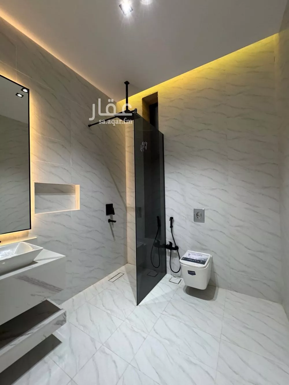 فيلا 5 غرف في النرجس 4