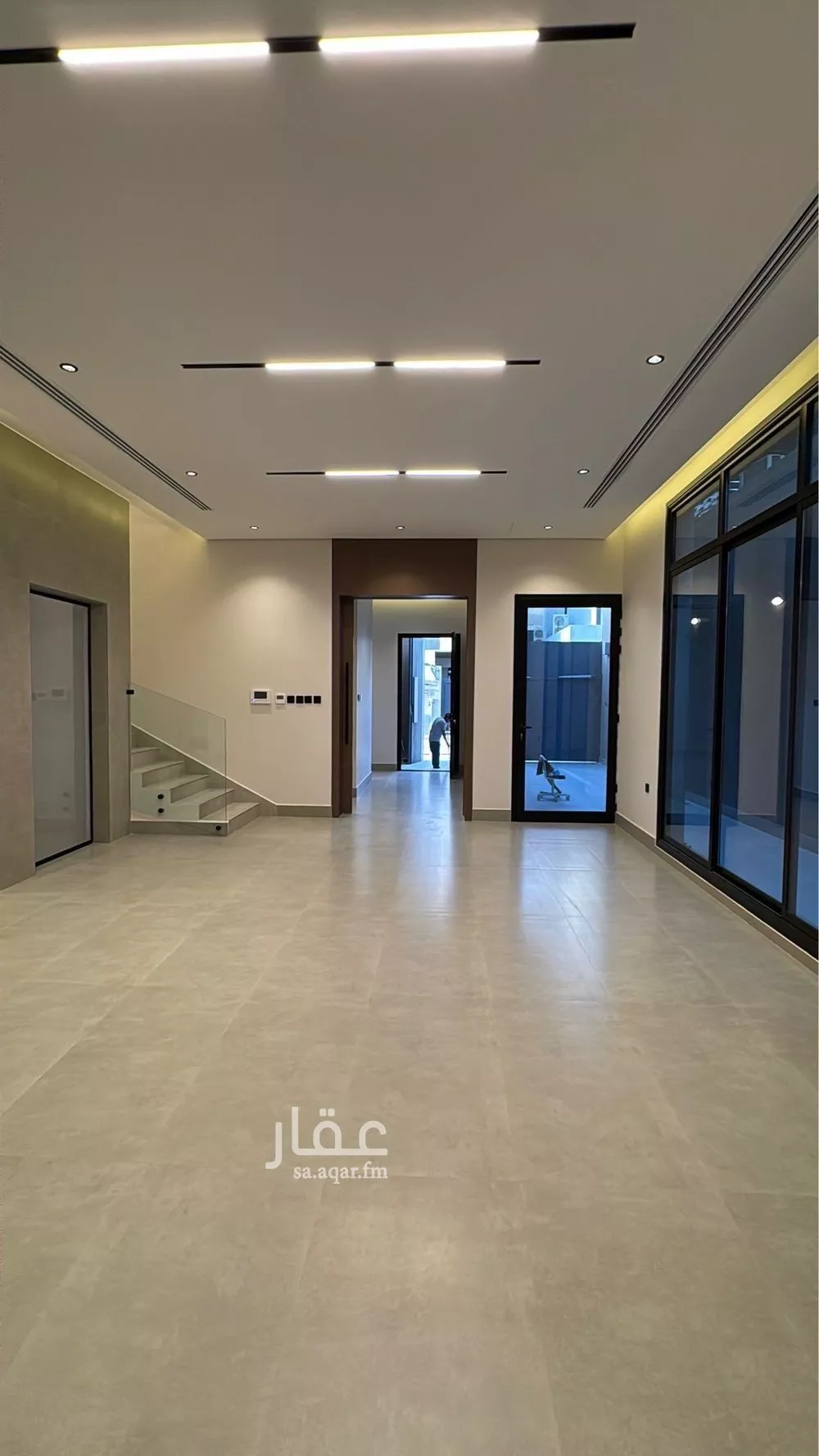 فيلا 4 غرف في العارض 2