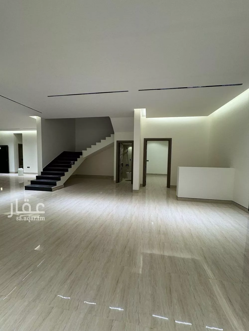 فيلا 4 غرف في النرجس 2