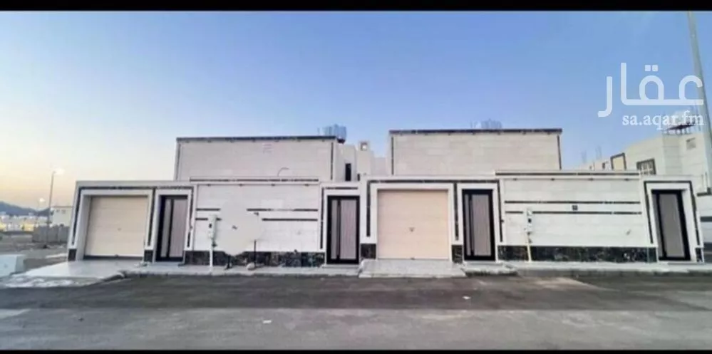 دور 5 غرف في السكة الحديدية