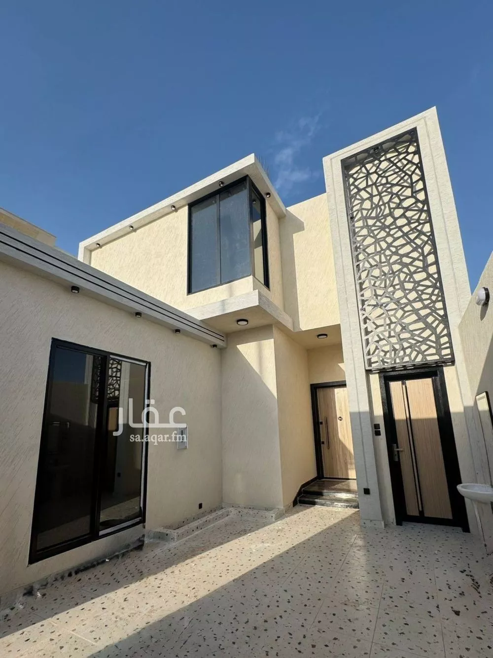 دور 4 غرف في السكة الحديدية 1