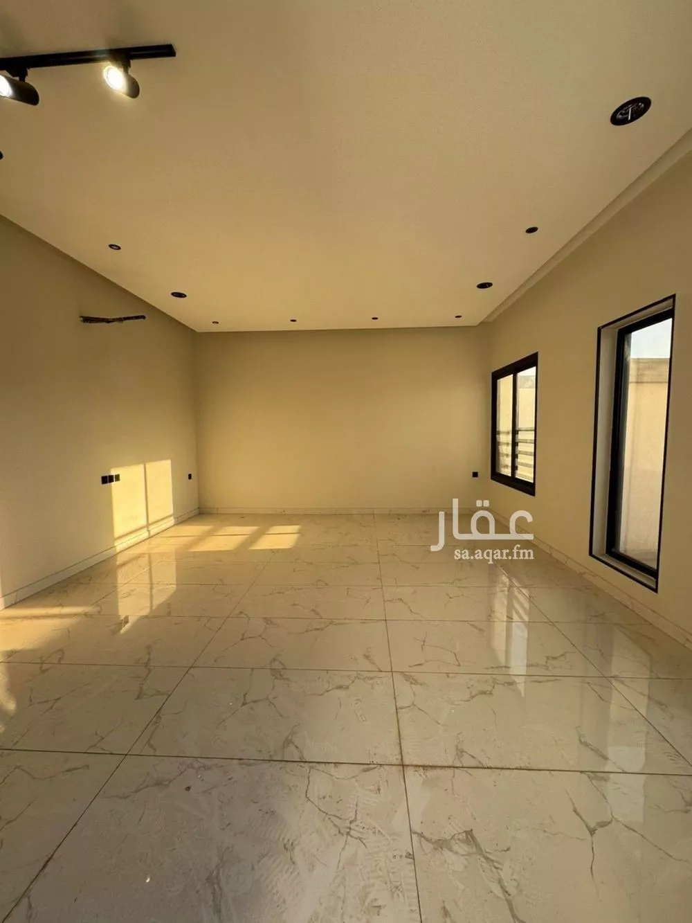 فيلا 9 غرف في شوران 5