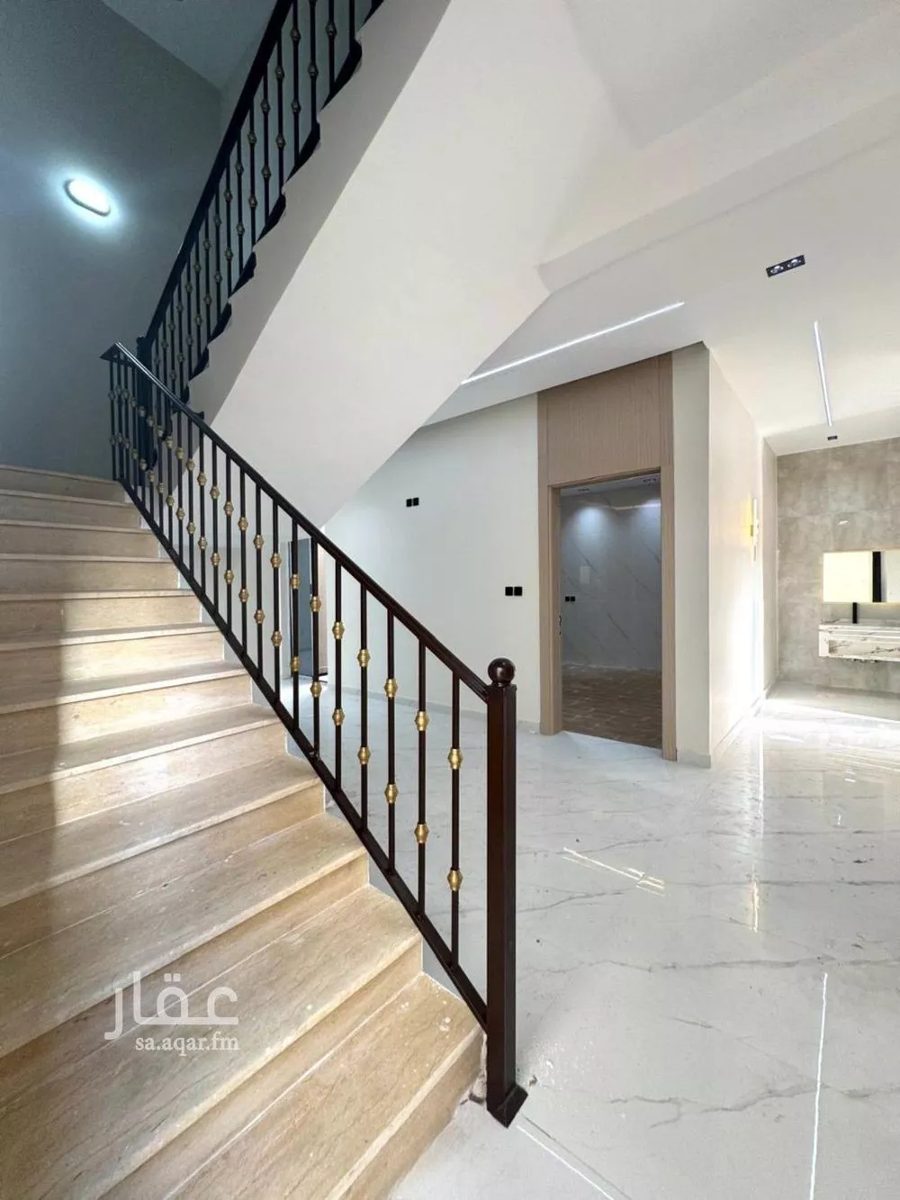 دور 4 غرف في السكة الحديدية 3