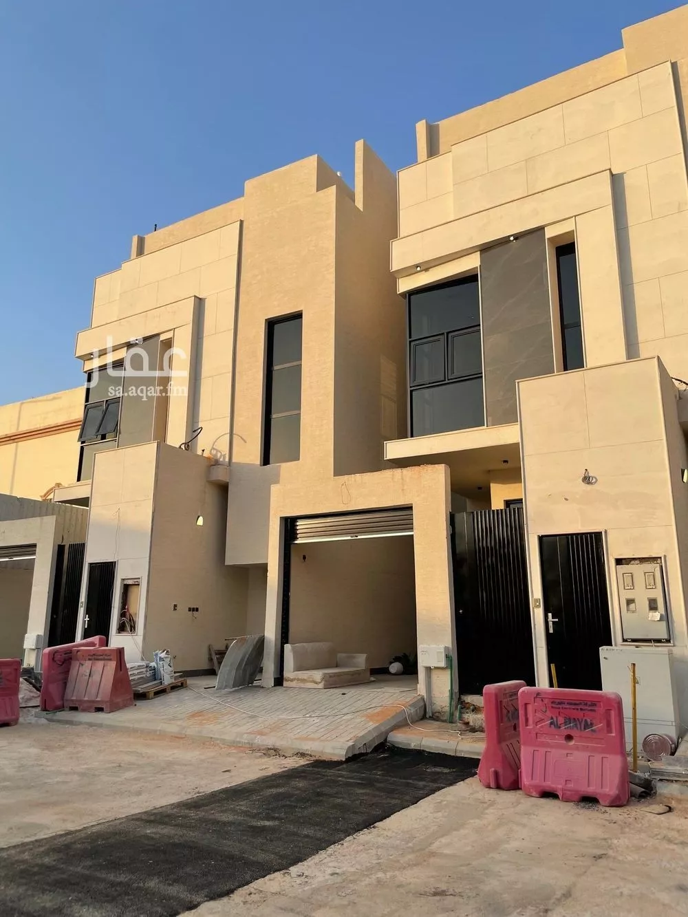 دور 5 غرف في غرناطة