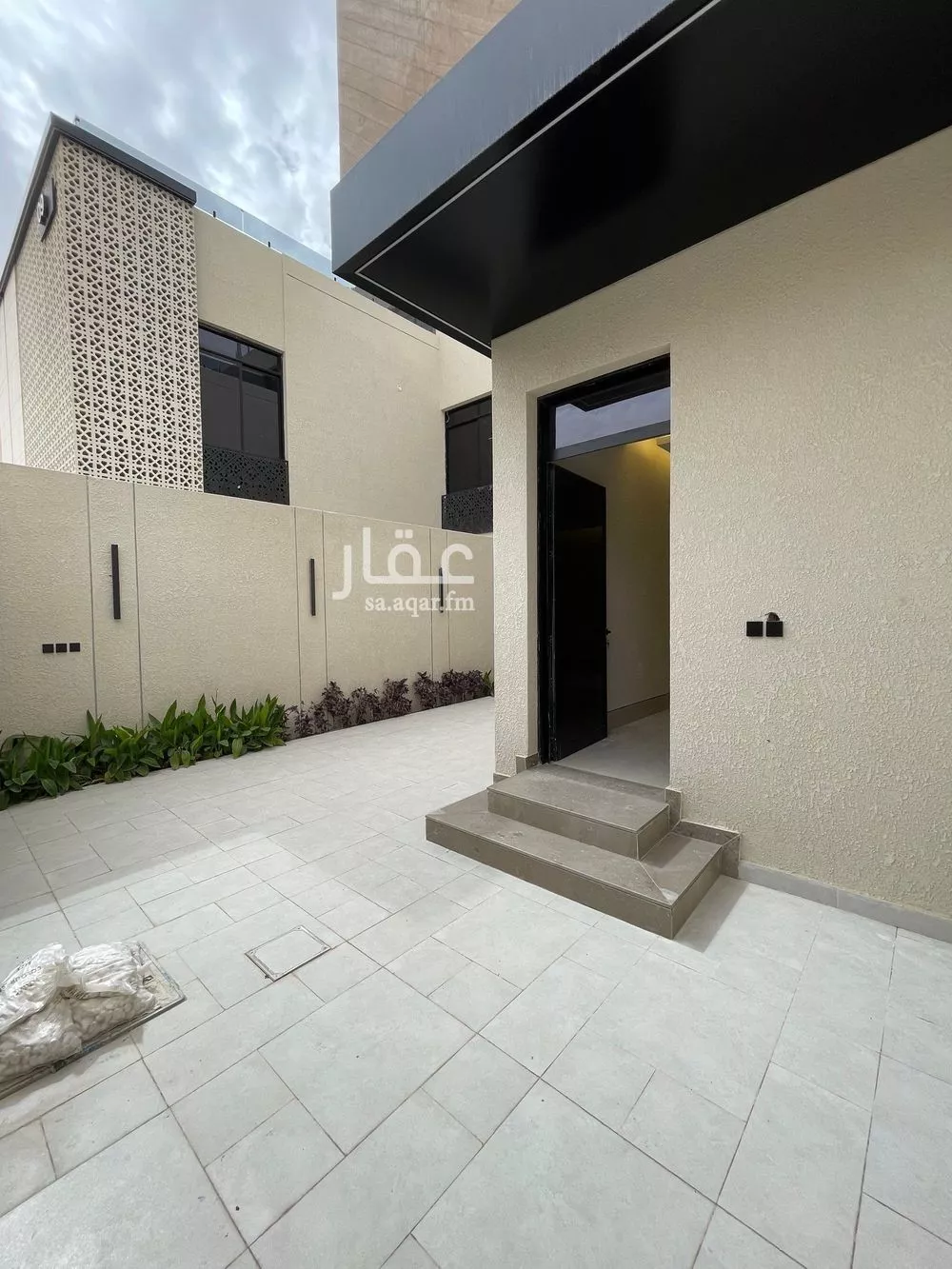 فيلا 5 غرف في النرجس 2