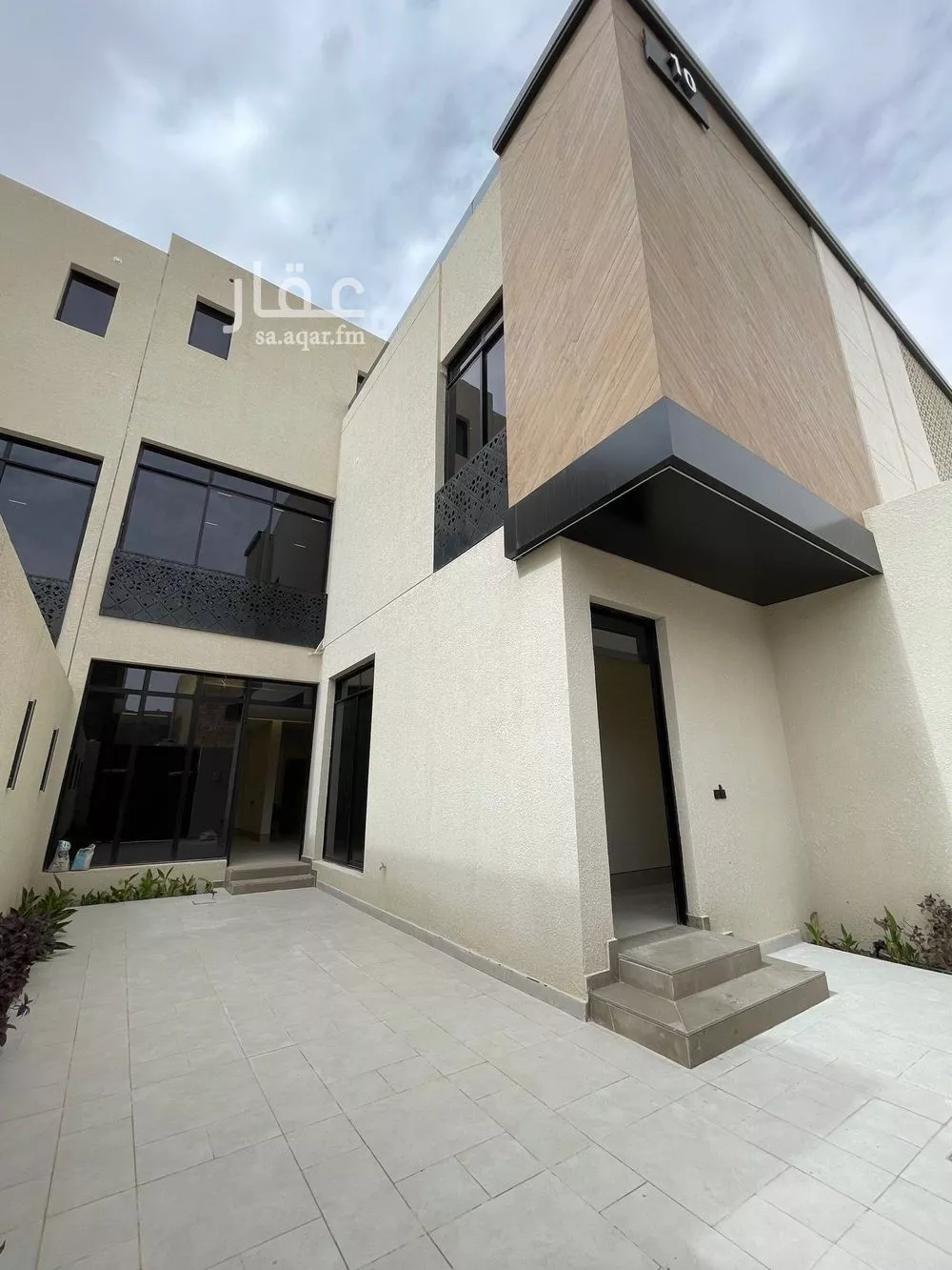 فيلا 5 غرف في النرجس 3