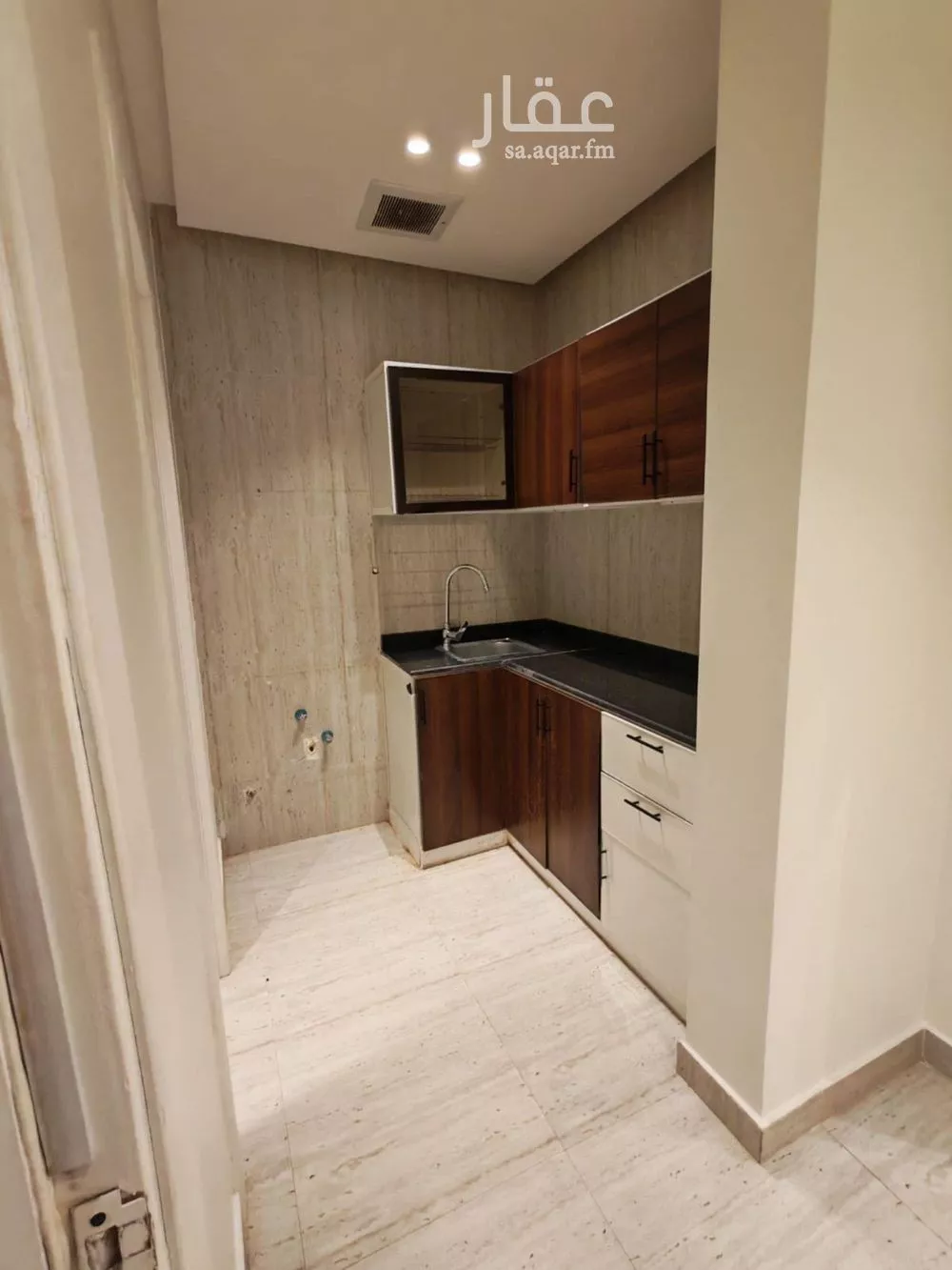 شقة 1 غرف في العقيق 5