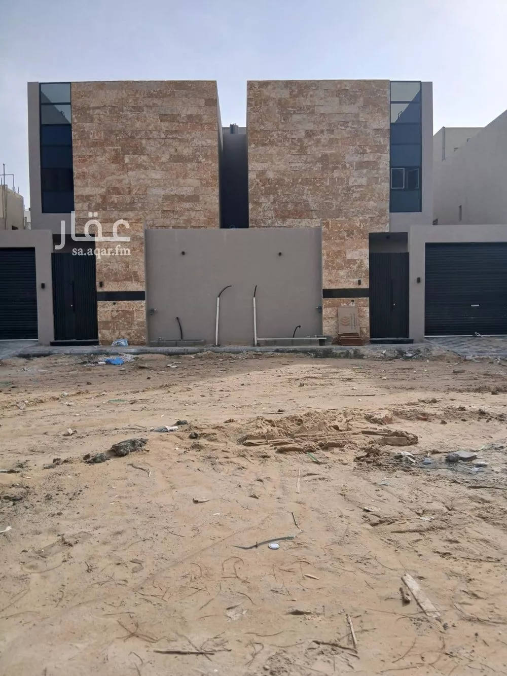 فيلا 8 غرف في ضاحية الملك فهد 2