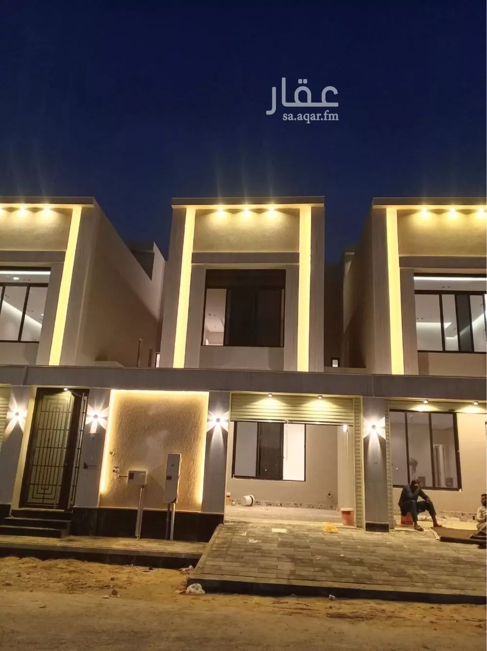 8 bedroom villa in Al Amwaj 3