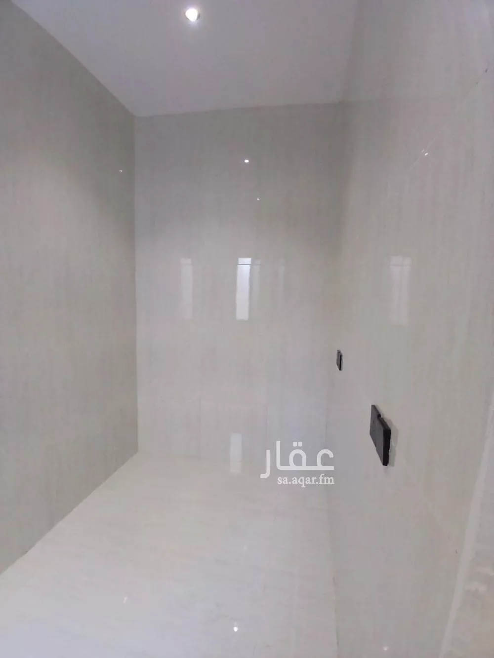 فيلا 8 غرف في الصواري 4