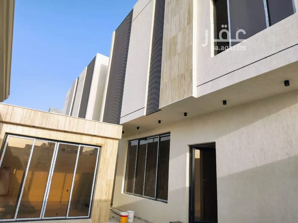 9 bedroom villa in As Sawari 3