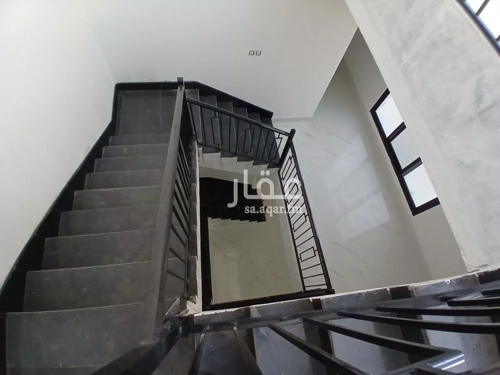 فيلا 8 غرف في الامواج، الدمام 4