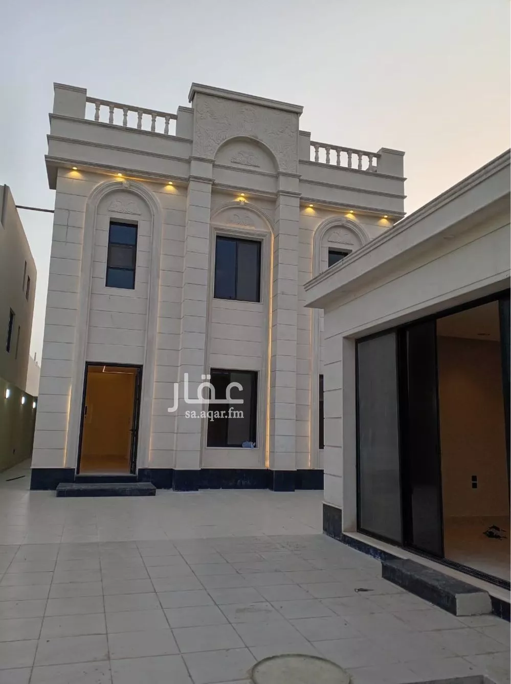 فيلا 9 غرف في اللؤلؤ 3