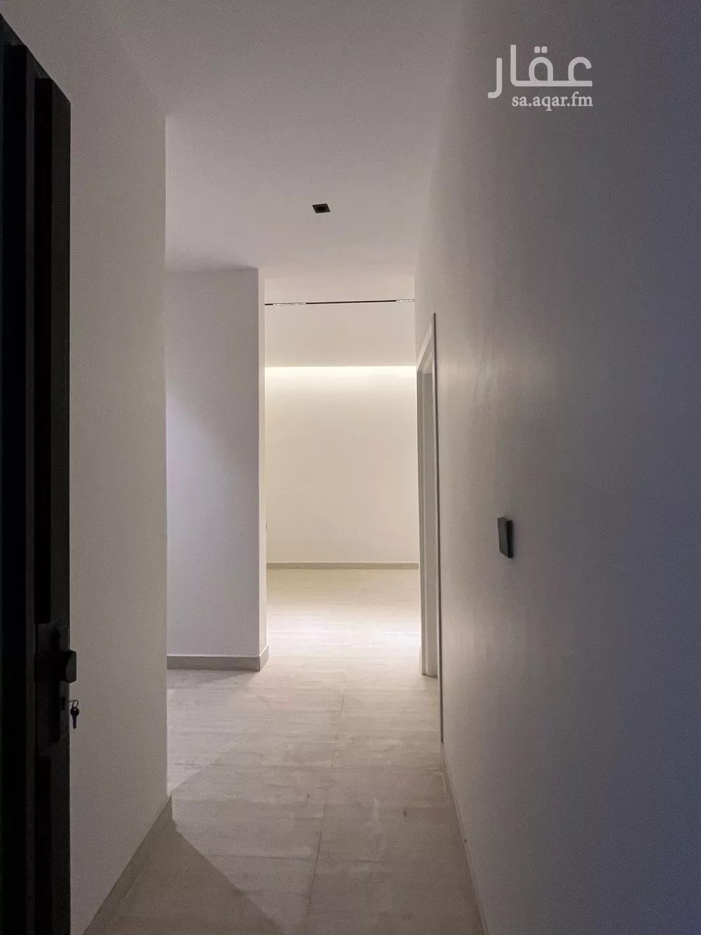 فيلا 5 غرف في عكاظ 5