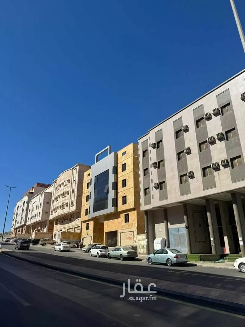 4 bedroom apartment in Al Shawqiyyah, Makkah 6