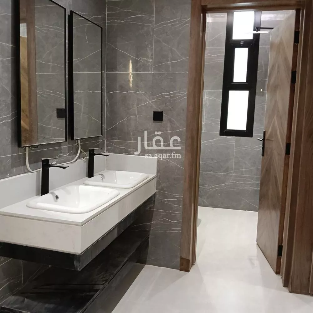 3 bedroom floor in Tuwaiq 2