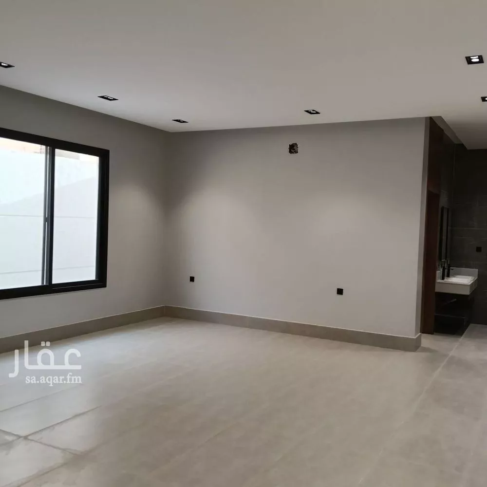 3 bedroom floor in Tuwaiq 4