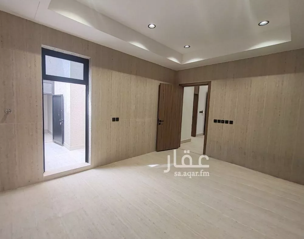8 bedroom villa in Ash Sharq 5