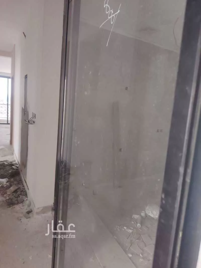 شقة 5 غرف في الروضة 2