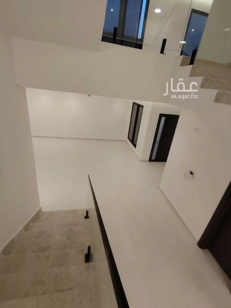 فيلا 6 غرف في ضاحية الملك فهد 1