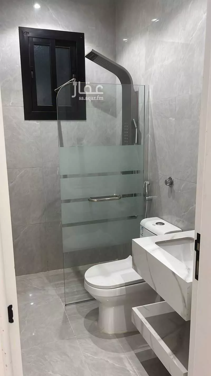 شقة 5 غرف في طيبة 4