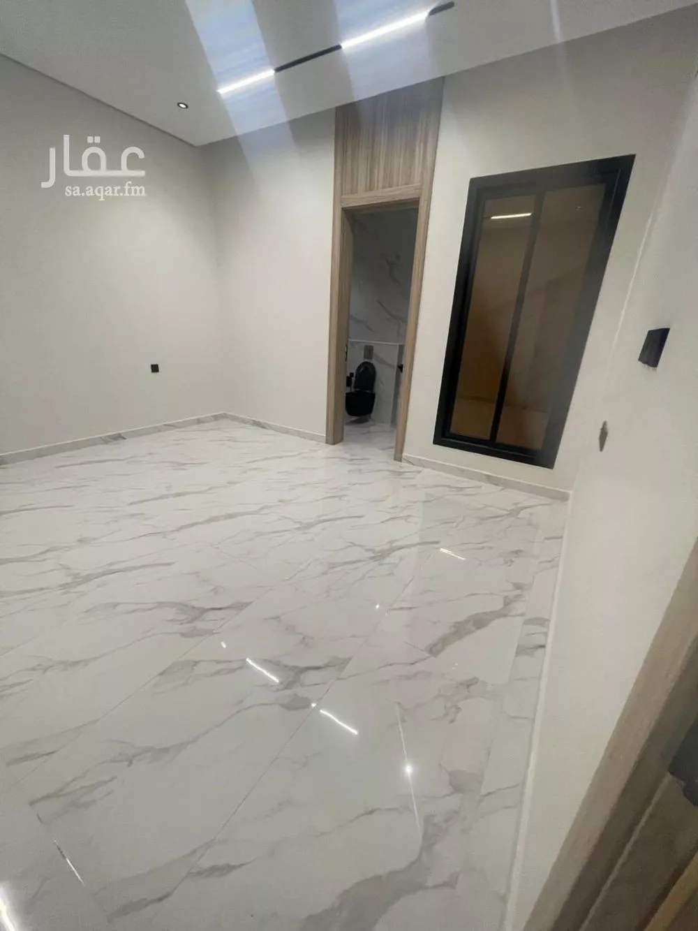 4 bedroom floor in Al Maizilah 2