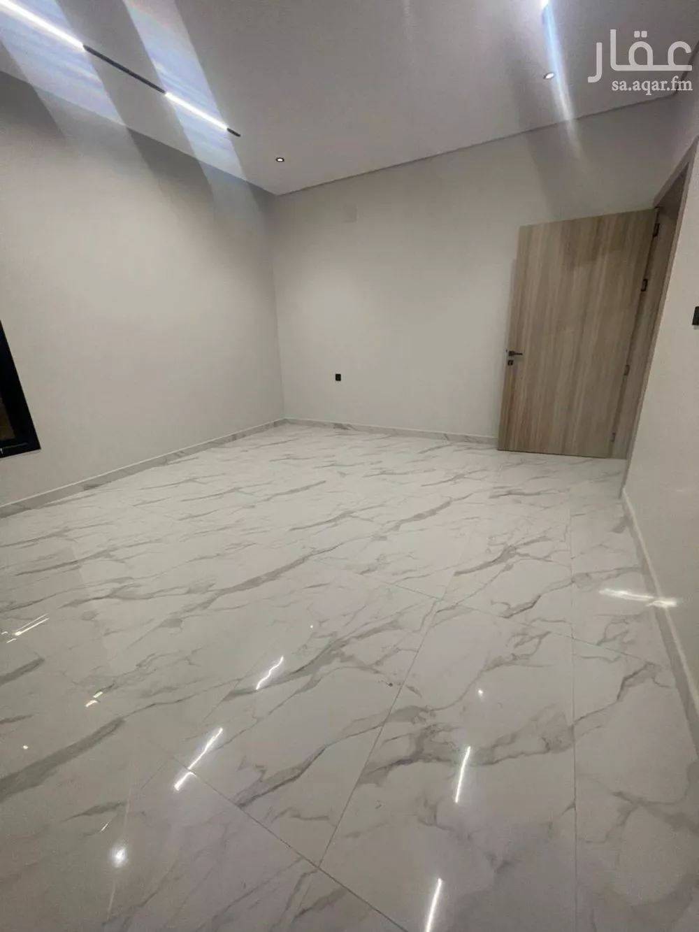 3 bedroom floor in Al Yasmin 2