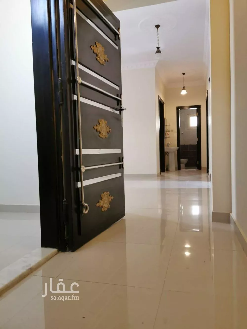 3 bedroom floor in Dhahrat Laban 2