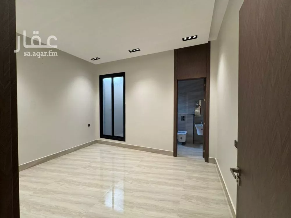 فيلا 5 غرف في الرمال 3