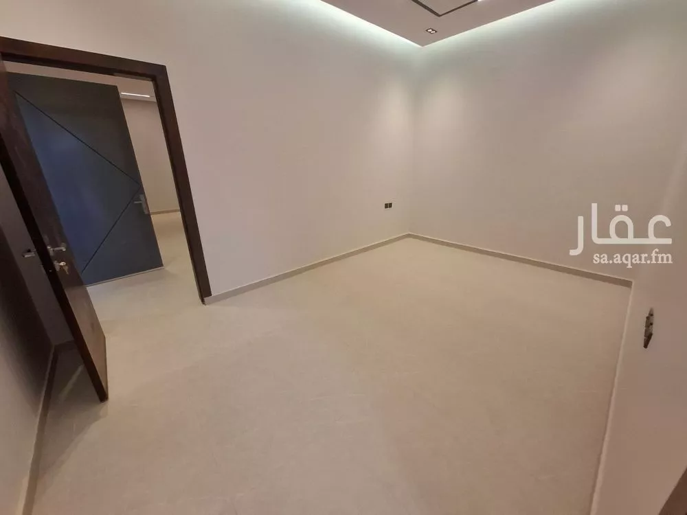 4 bedroom floor in Al Rimal 5