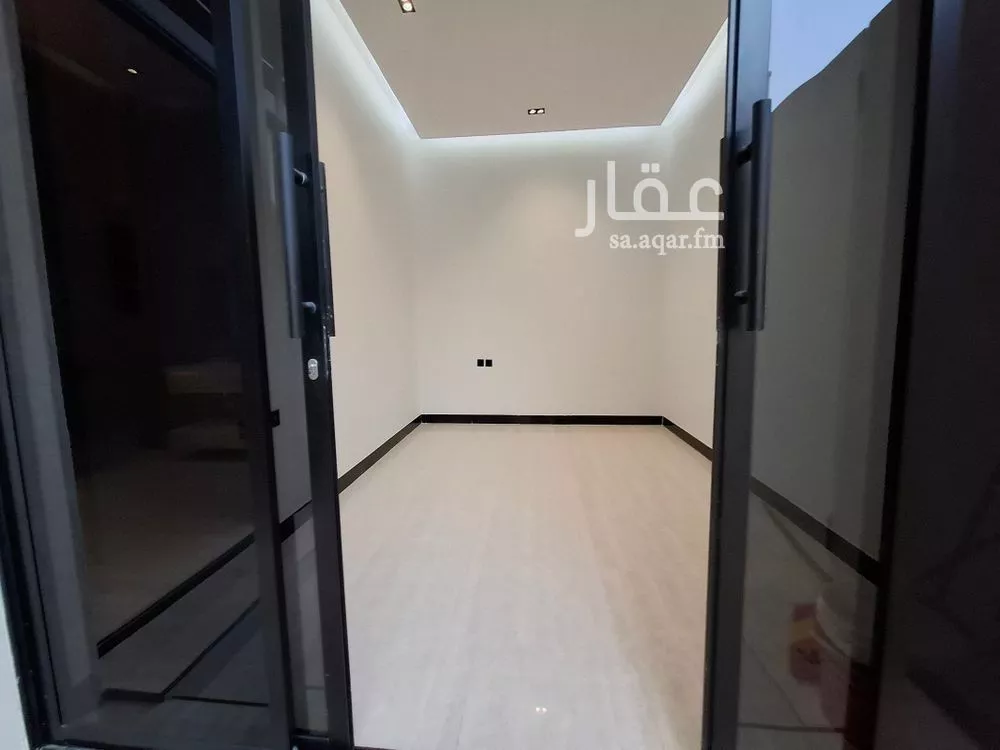 فيلا 5 غرف في الرمال 5