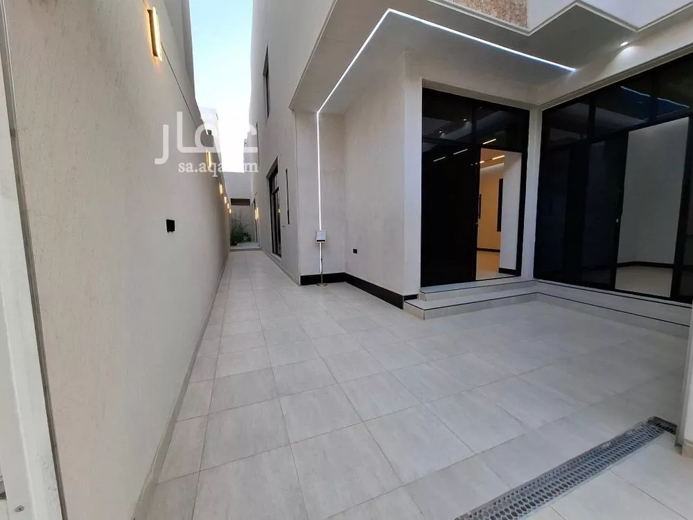 فيلا 5 غرف في الرمال 3